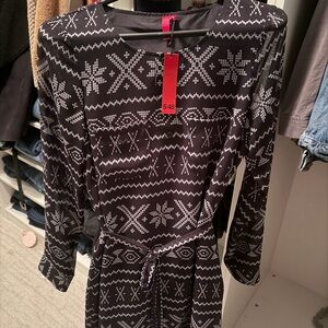 5/48 Black and White Nordic Pattern Dress